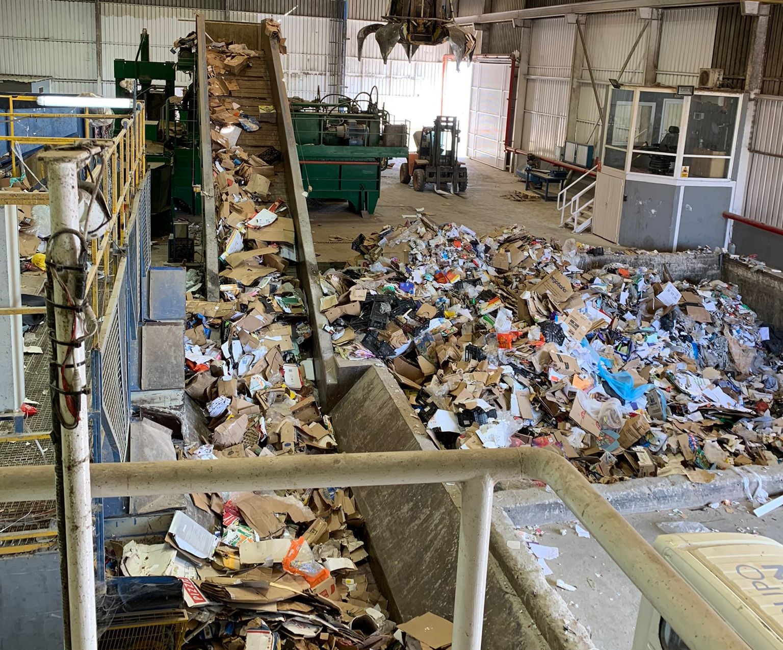 c99352d8-196b-4667-9afc-cd30b3254c6f